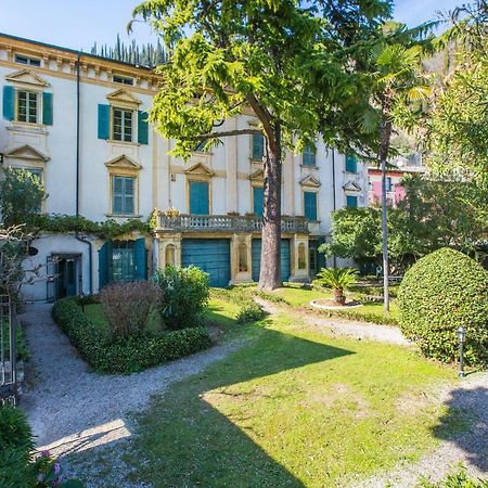 Il Batti Apartment Water Front And Private Beach Toscolano Maderno Exteriör bild