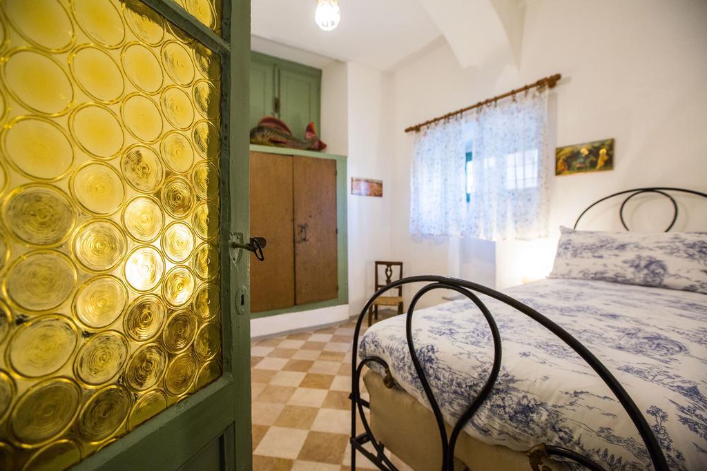 Il Batti Apartment Water Front And Private Beach Toscolano Maderno Exteriör bild
