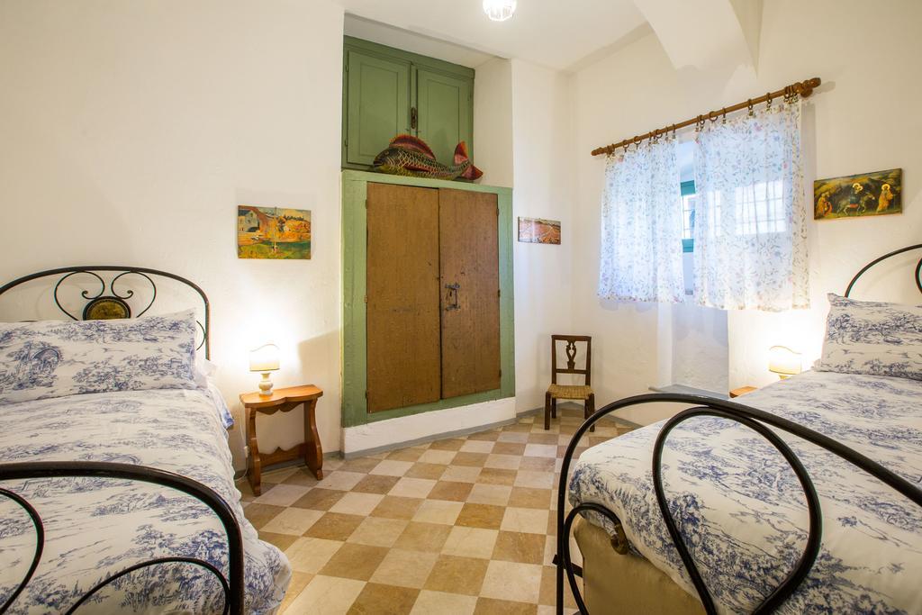 Il Batti Apartment Water Front And Private Beach Toscolano Maderno Exteriör bild