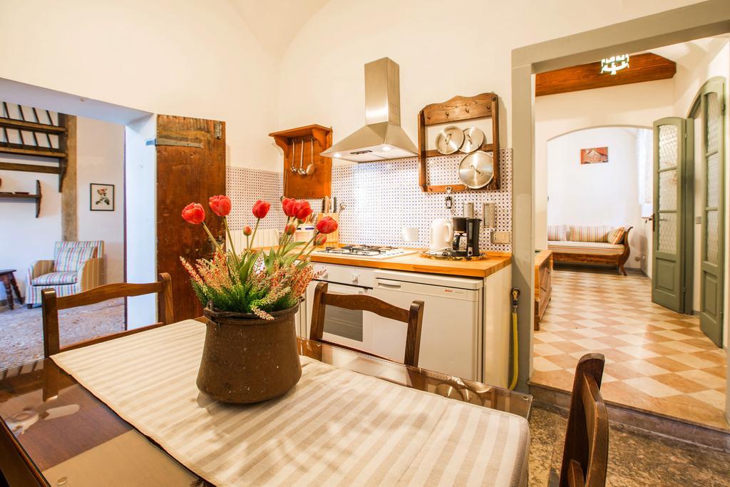 Il Batti Apartment Water Front And Private Beach Toscolano Maderno Exteriör bild